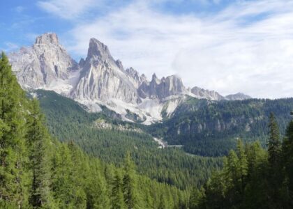 immagiine delle Dolomiti, alpi italiane